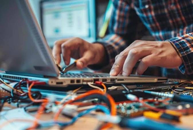 صيانة كمبيوترات ولابتوبات